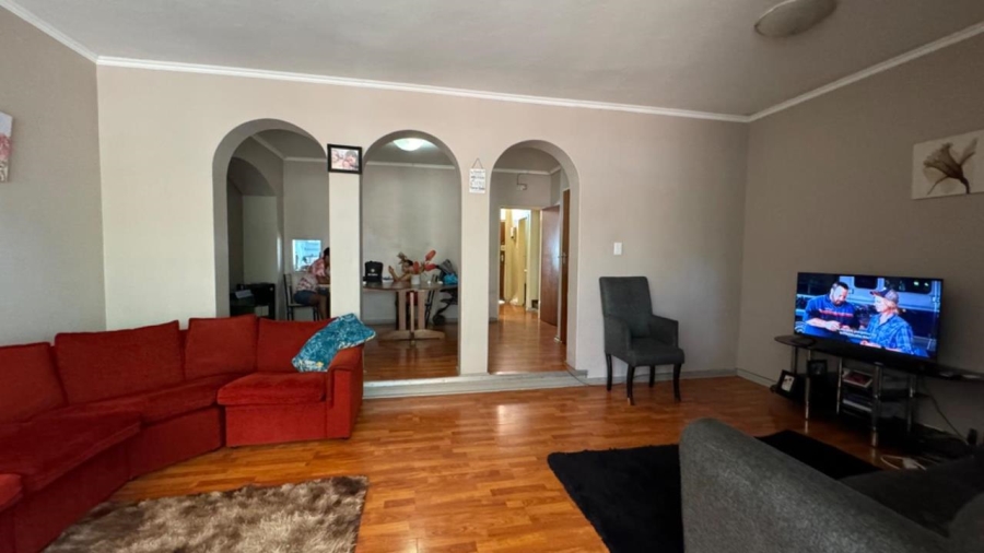 3 Bedroom Property for Sale in Belgravia Northern Cape